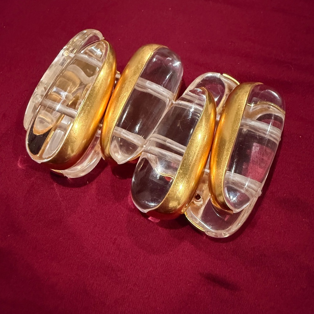 Chic Gold and Clear Women's Bracelet